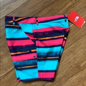 NEW NORTH FACE Girls Amphibious Shorts sz XL (18)